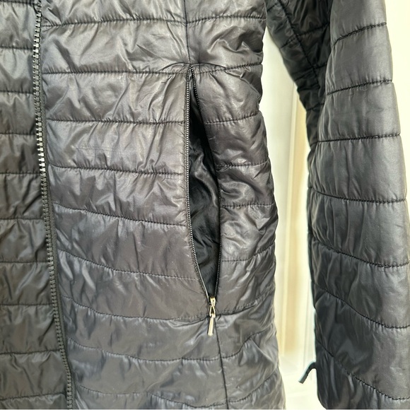 Patagonia Jacket - Flaw - Picture 4 of 12